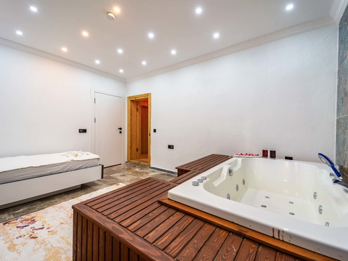  gece  -  Kasım
  | Kalkan İslamlar Balayı Villası: Jakuzili ve Özel Havuzlu Romantik Tatil